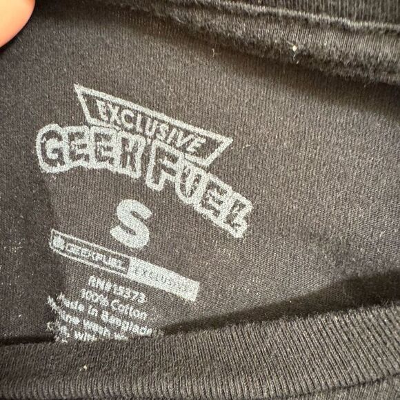 Geek Fuel Exclusive Black Green TMNT Shell's Kitchen T Shirt Women's Small - Picture 4 of 4